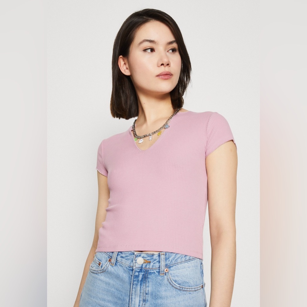 BDG Urban Outfitters Ribbed Pink Cropped Knit Nola Notch Neck Top Size Large
